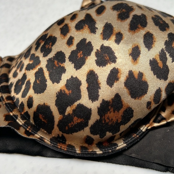 Women's Bra Assortment Size 34C Four Pieces Gently Used - Picture 10 of 16